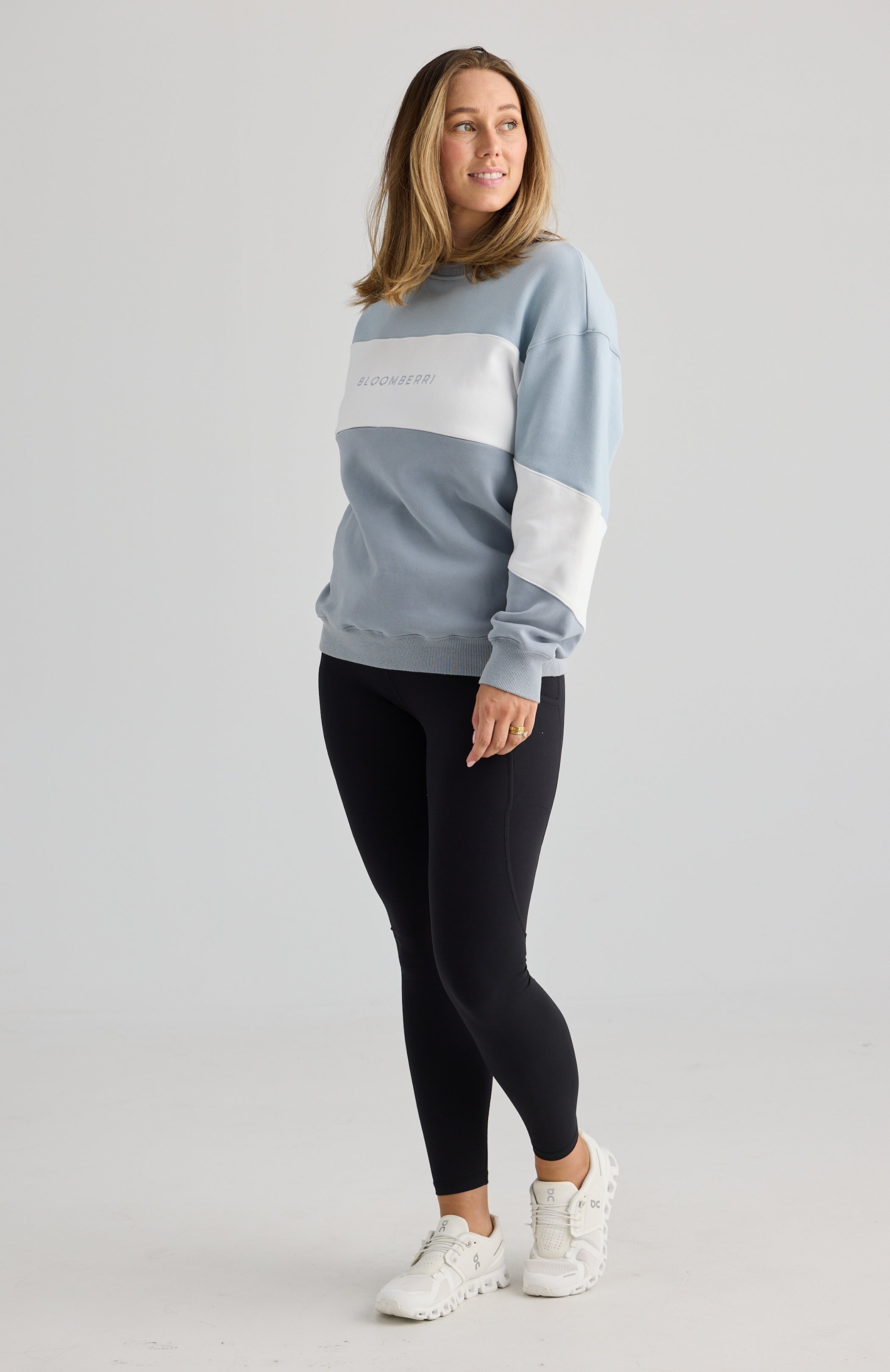 Elevate Nursing Sweater Blue-White