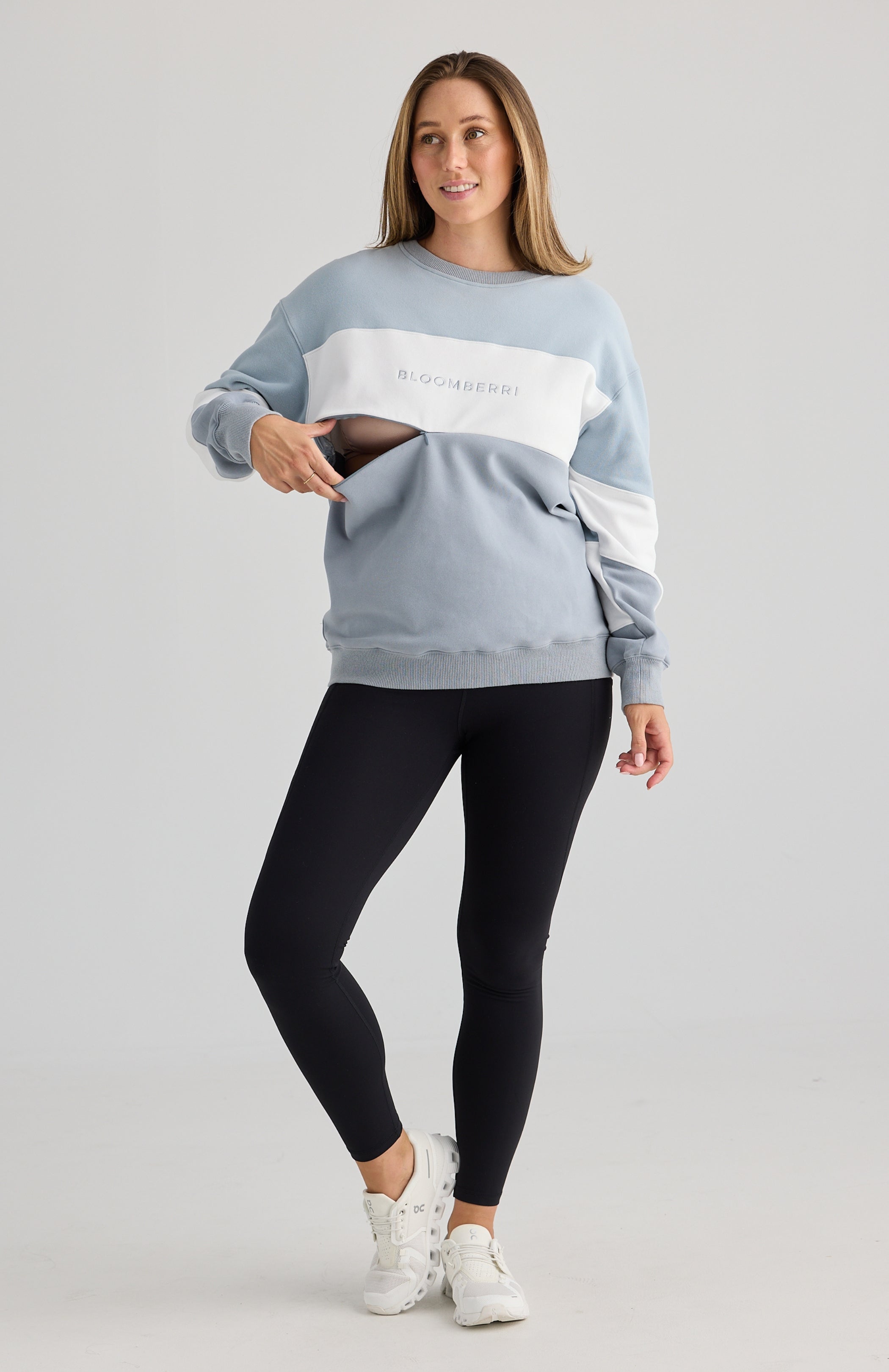 Elevate Nursing Sweater Blue-White