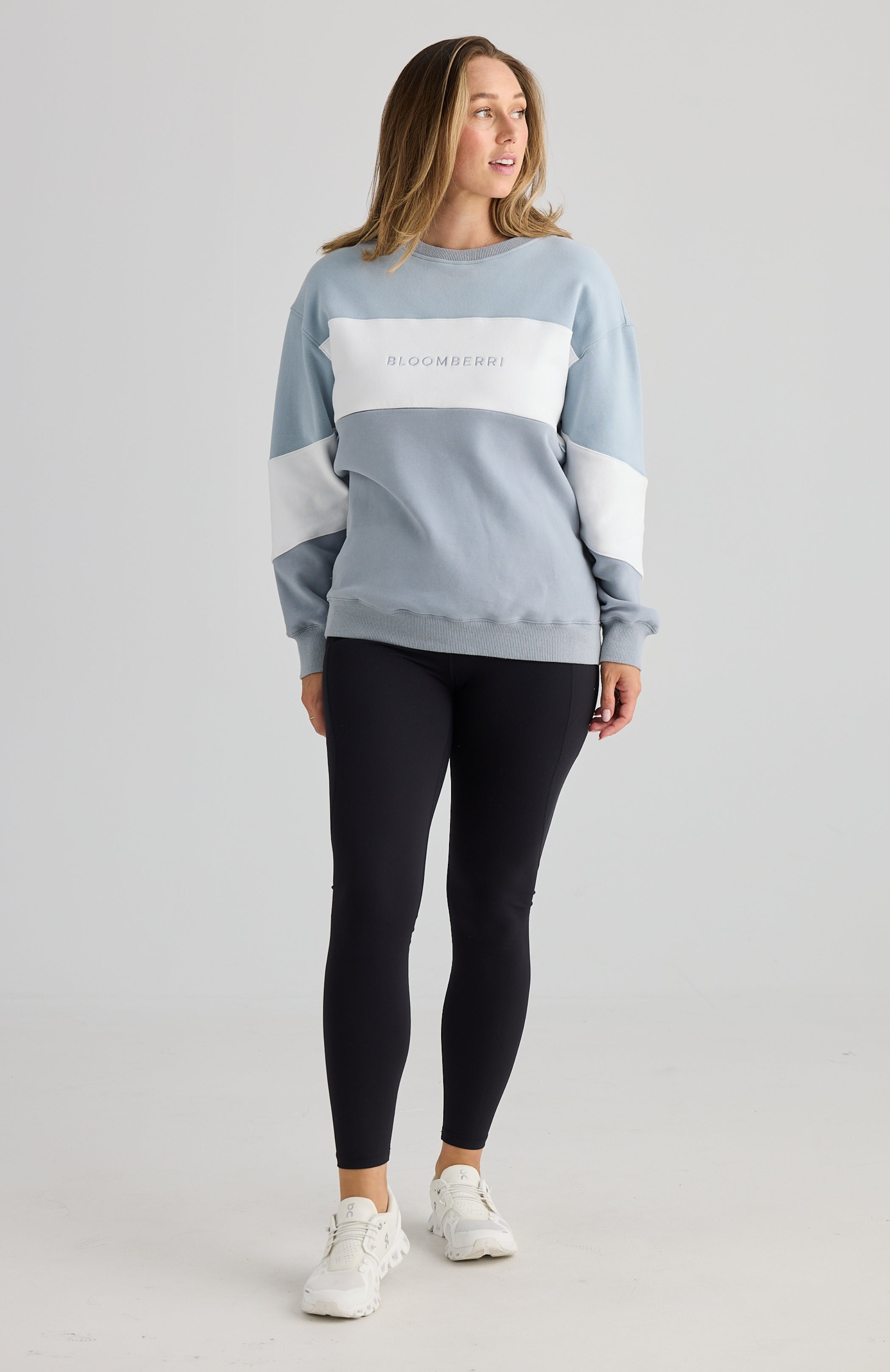 Elevate Nursing Sweater Blue-White