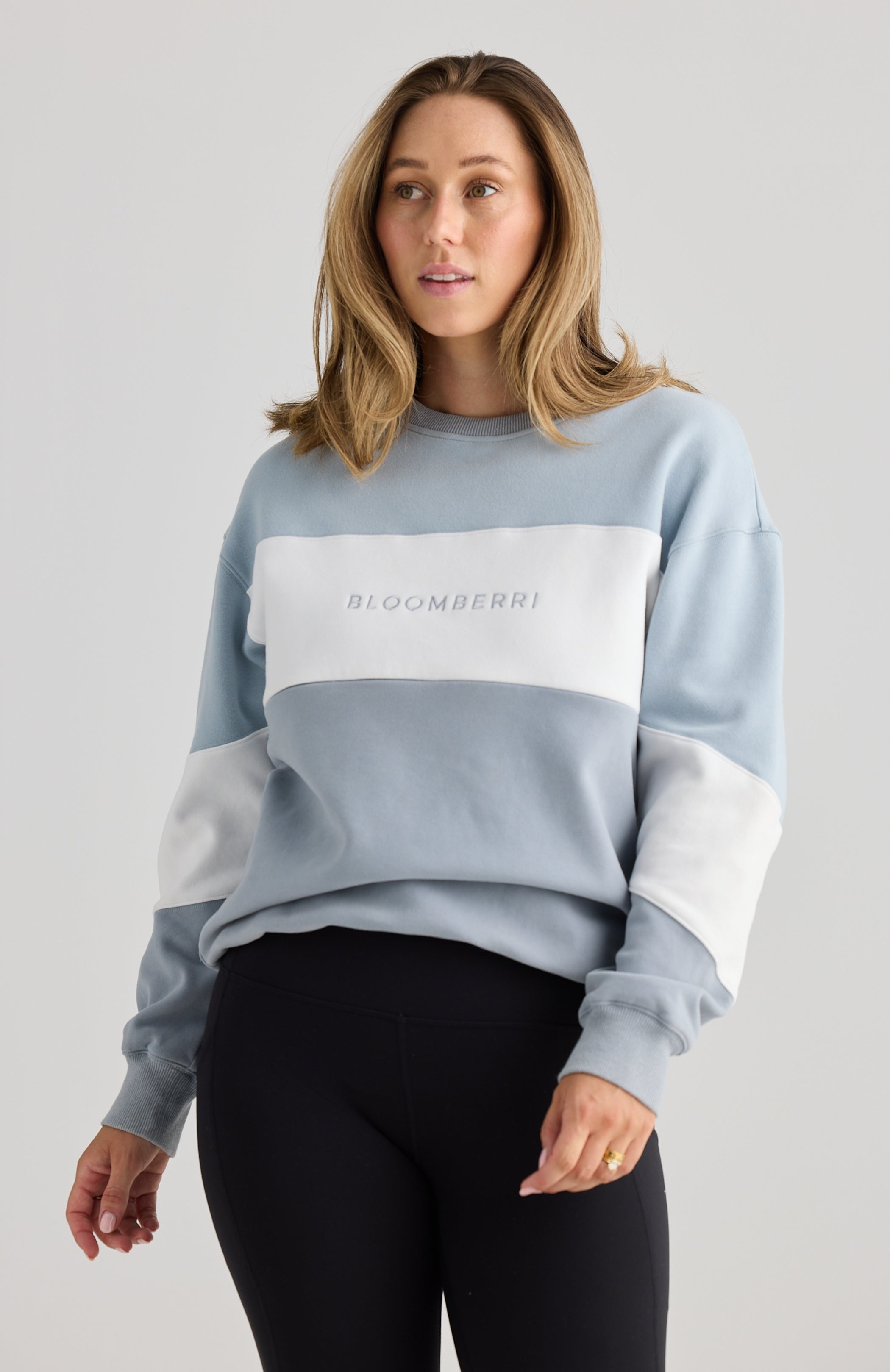 Elevate Nursing Sweater Blue-White